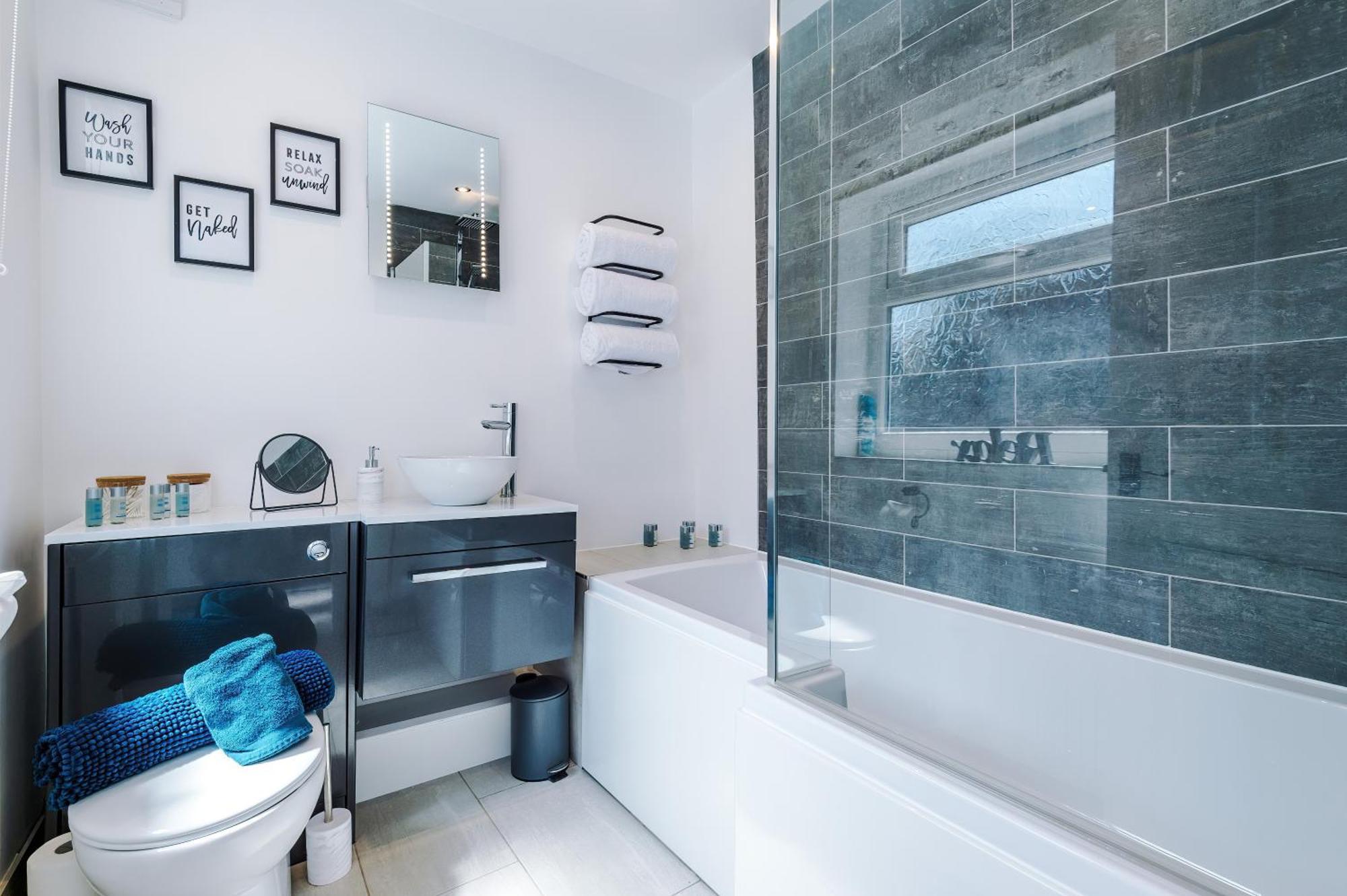 Spacious 3-Bed Home In Nantwich By 53 Degrees Property - Amazing Location, Ideal For Groups - Sleeps 6 Bagian luar foto