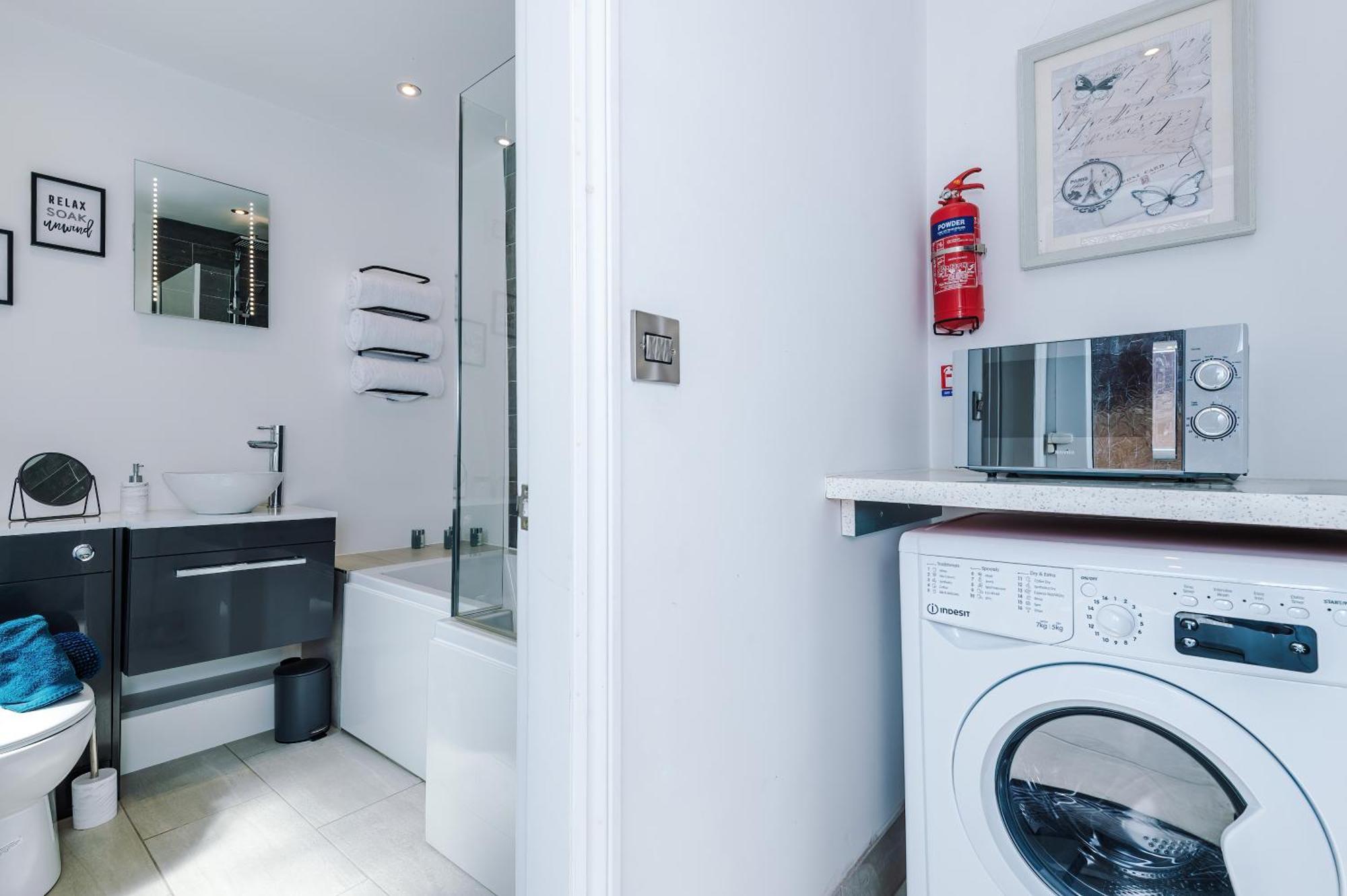 Spacious 3-Bed Home In Nantwich By 53 Degrees Property - Amazing Location, Ideal For Groups - Sleeps 6 Bagian luar foto
