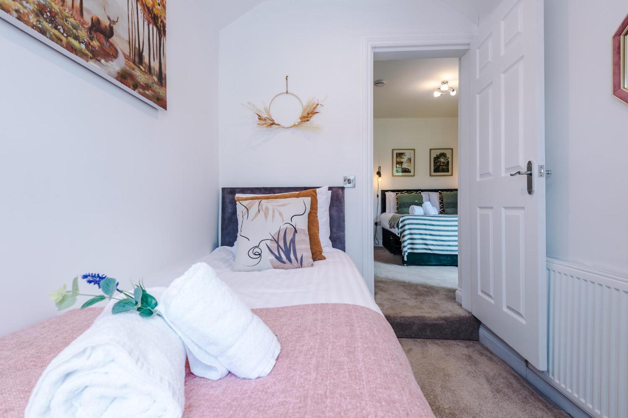 Spacious 3-Bed Home In Nantwich By 53 Degrees Property - Amazing Location, Ideal For Groups - Sleeps 6 Bagian luar foto